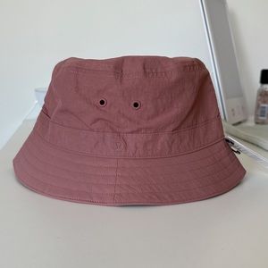 NWT Women’s lululemon on my level bucket hat S/M
